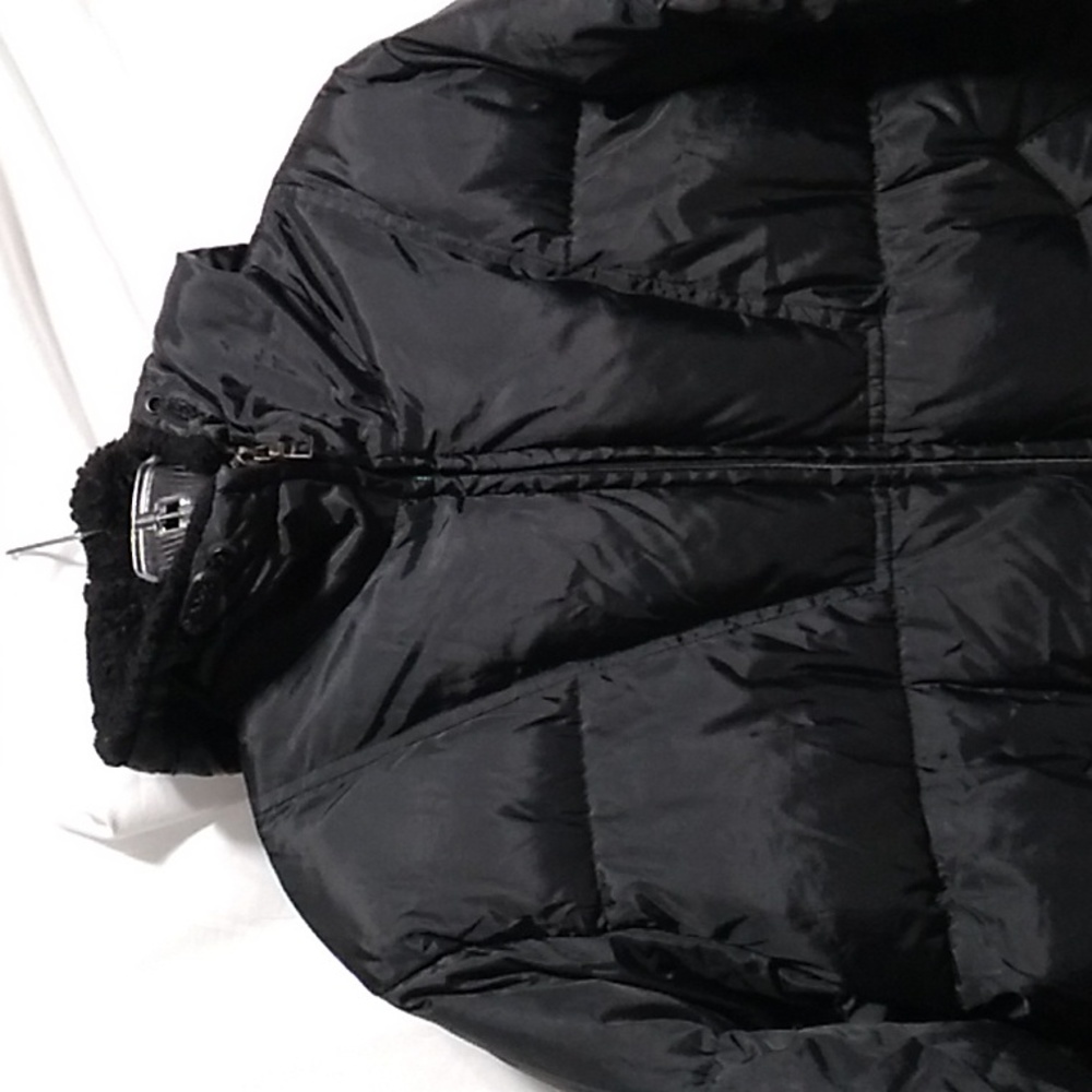 Guess Outerwear Authentic Original Design Puffer Coat Sz.M (BX12) - Picture 3 of 12